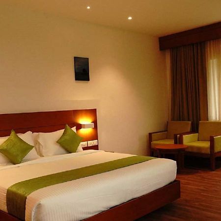 Dass Regency Thrissur Bagian luar foto