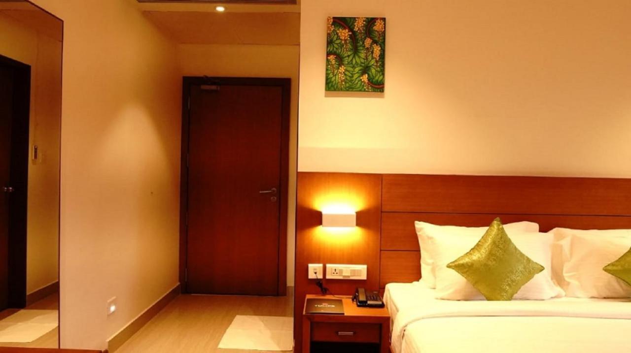Dass Regency Thrissur Bagian luar foto